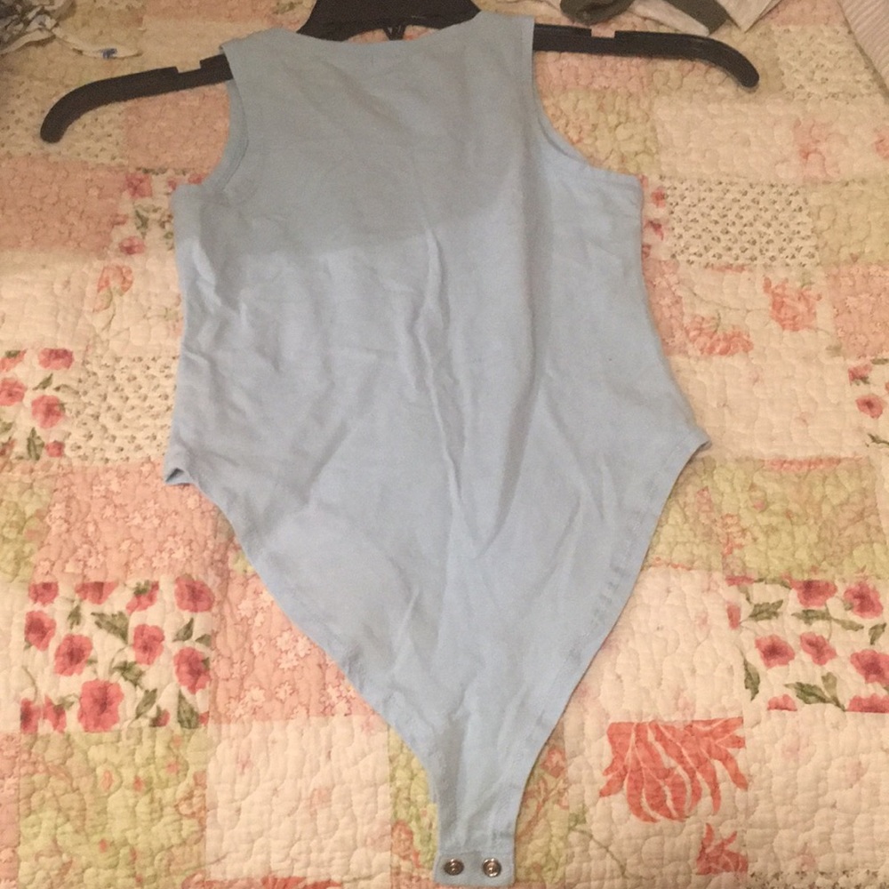 Shirts - Picture 4 of 4